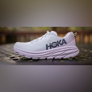 SIZE 9 hoka ricon 3